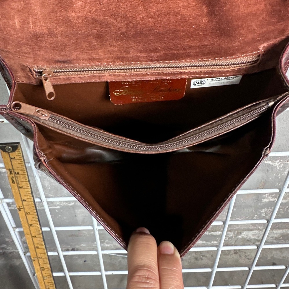Brooks Brothers Vintage Italy Burgundy Croc Embossed brown Leather Crossbody Bag - Picture 6 of 10